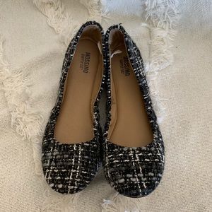 Mossimo Black & Grey Knit Flats